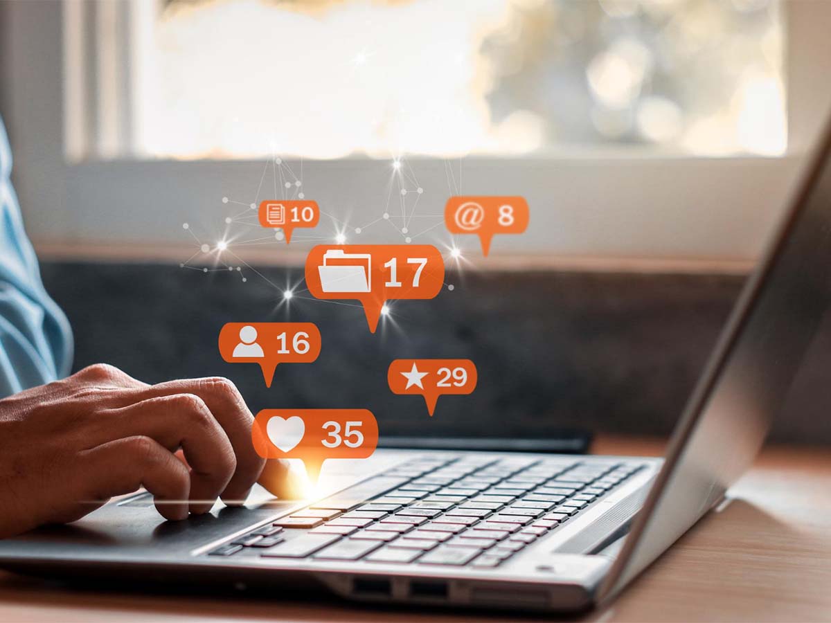 online-advertising-costs-vs-social-media-marketing-costs